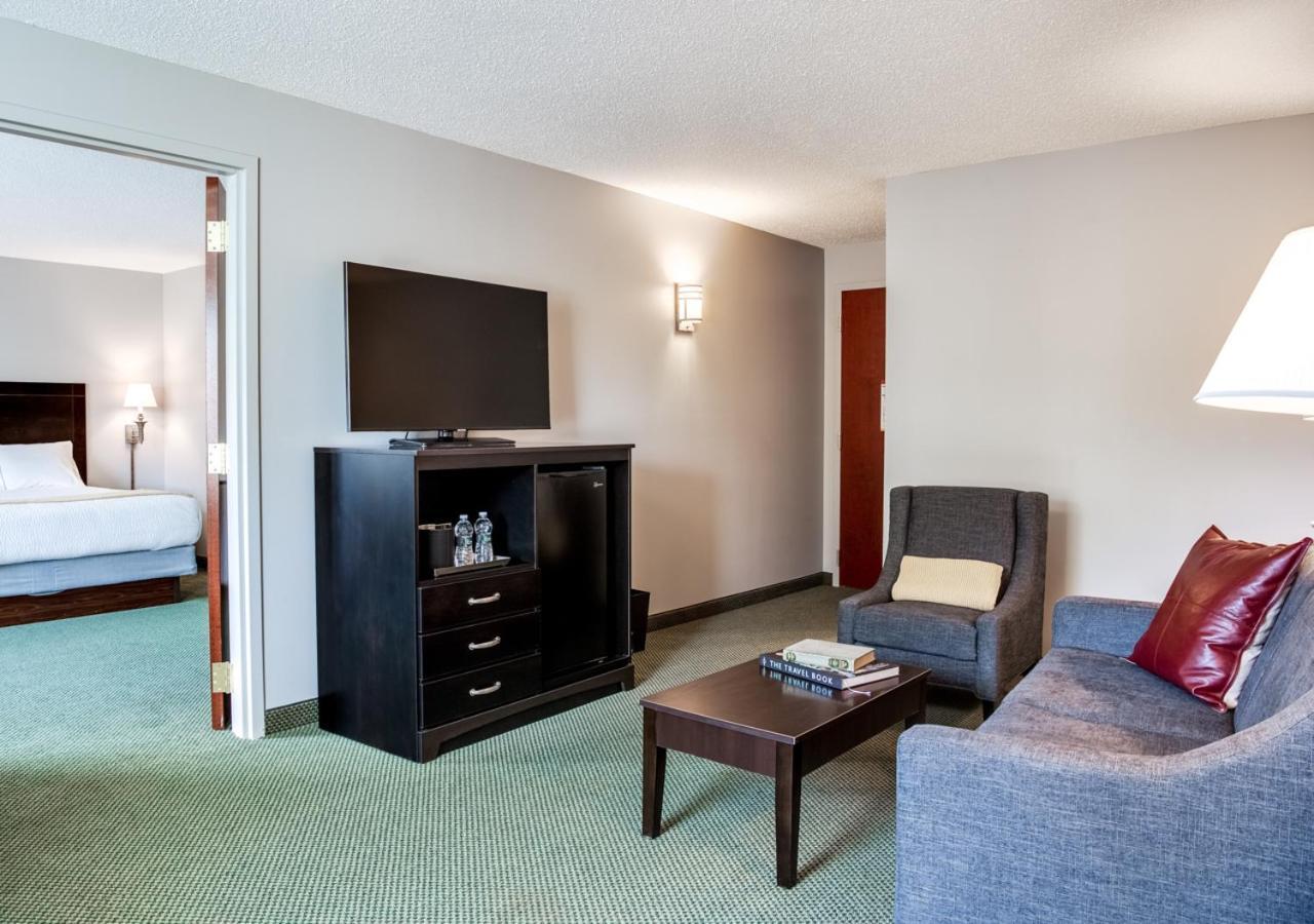 Hotel One75 Hamilton エクステリア 写真